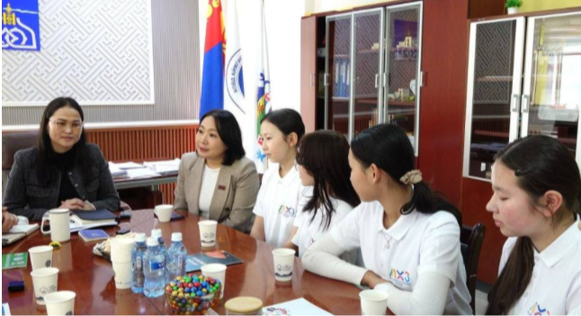 Электрон тамхийг хориглох хүүхдүүдийн саналыг УИХ-аар хэлэлцэнэ